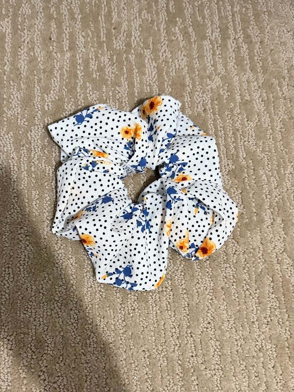 Kaxi White Polka Dot and Floral Print Scrunchie